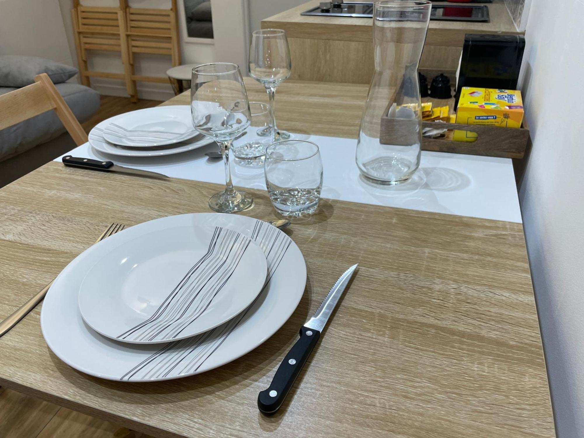 Chez Jean-Yves Et Zoe - La Dolce Vita - Au Calme, Tres Propre, Proche Parkings Ниор Екстериор снимка
